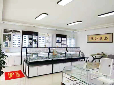 山东眼镜展示柜,烤漆陈列柜