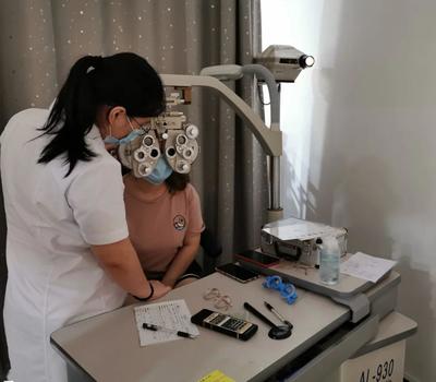 学生陆续返校复学,博罗眼镜店迎来销售小高峰