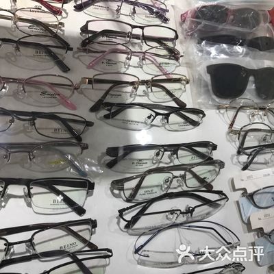 眼亮眼镜店:我配的是顶配的眼睛,超薄镜片,.上海购物