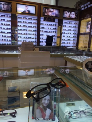 新视界眼镜店(龙之梦上海书城二楼)-图片-上海购物-大众点评网